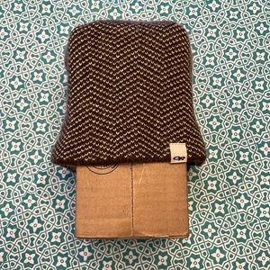 Very good used condition OR beanie. Angora, cashmere, lambswool, etc